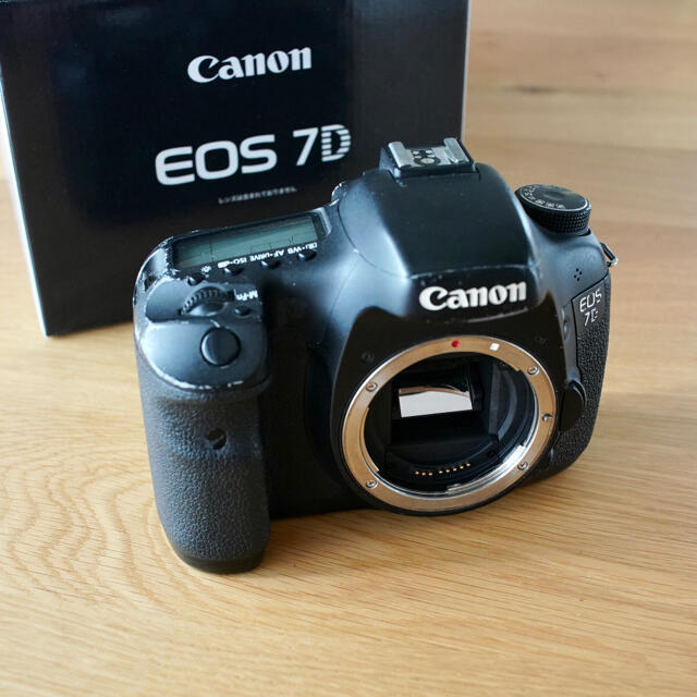 キヤノン Canon 一眼レフカメラ　EOS 7D