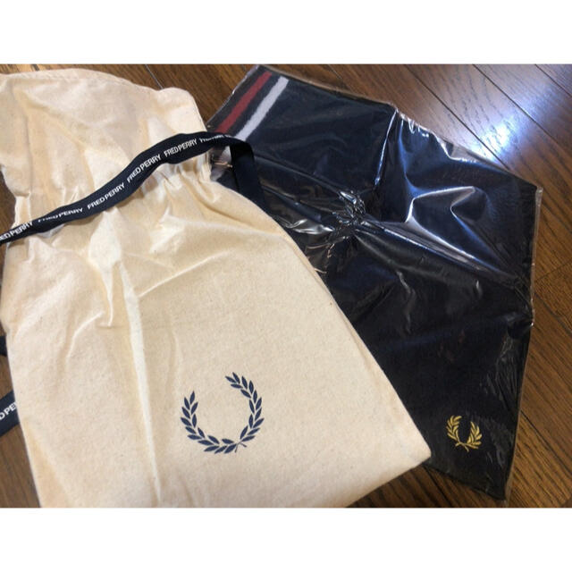 FRED PERRY(フレッドペリー)の【15日まで】フレッドペリー　ハンカチ　タオル メンズのファッション小物(ハンカチ/ポケットチーフ)の商品写真