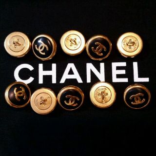 シャネル(CHANEL)のシャネル 正規品 ブラック&ゴールド ボタン(その他)