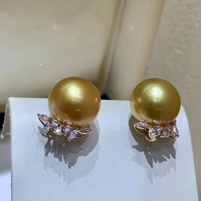 【高級】天然南洋真珠　天然ダイヤモンド付きピアスk18