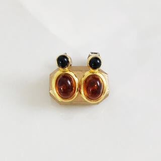 Vintage ＊ amber color & black pierce(ピアス)