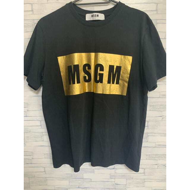 【MSGM】　MSGM  Tシャツ  イタリア　ミラノ　黒金　ブラック　ゴールド