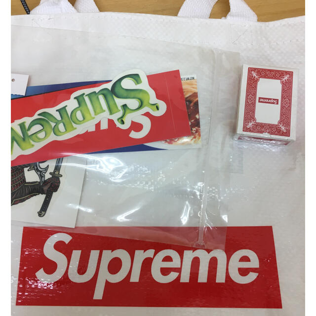 Supreme(シュプリーム)のsupreme ステッカーセット　ノベルティ付き メンズのファッション小物(その他)の商品写真