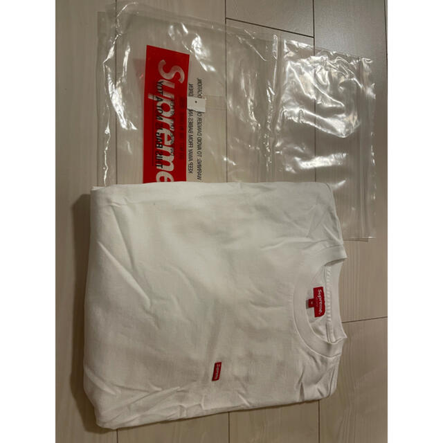 Supreme(シュプリーム)のsupreme small box logo メンズのトップス(Tシャツ/カットソー(半袖/袖なし))の商品写真