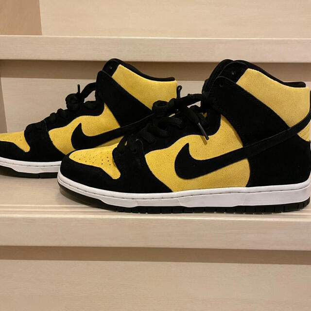 NIKE(ナイキ)の（x様）nike dunk high maize and black メンズの靴/シューズ(スニーカー)の商品写真