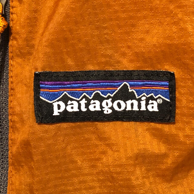 patagonia(パタゴニア)の【マサマサ18様専用】パタゴニア　フーディニジャケットM メンズのジャケット/アウター(ナイロンジャケット)の商品写真