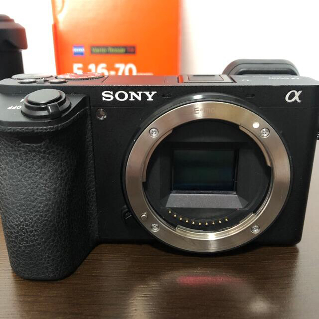 SONY(ソニー)の【ショット数5951】SONY α6500 + Zeiss SEL1670Z  スマホ/家電/カメラのカメラ(ミラーレス一眼)の商品写真