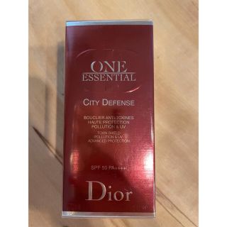 ディオール(Dior)のDior ワンエッセンシャル　シティーディフェンス(化粧下地)