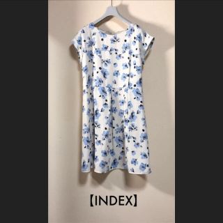 インデックス(INDEX)の♠INDEX♠フラワープリントワンピース❣️秋物衣料も断捨離中500点❣️(ひざ丈ワンピース)