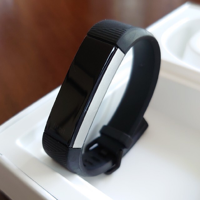 fitbit alta HR ブラック Sサイズ