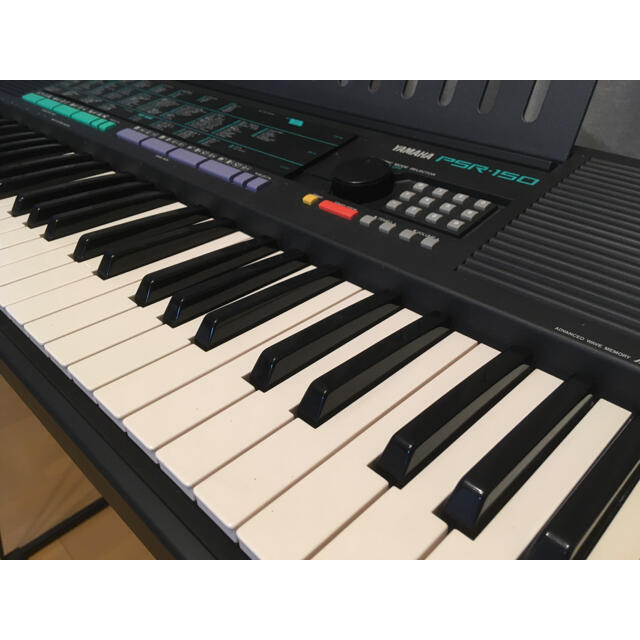 ヤマハ(ヤマハ)のふーな。様専用／YAMAHA PSR-150 キーボード 楽器の鍵盤楽器(キーボード/シンセサイザー)の商品写真