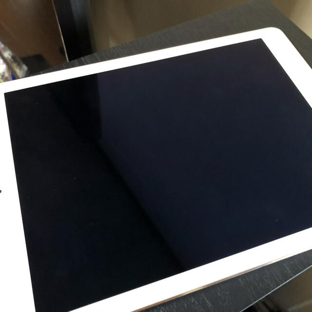 iPad wi-fiモデル ゴールド の通販 by HELIXCLOUD's shop｜アイパッドならラクマ - iPad Air2 64GB 格安日本製