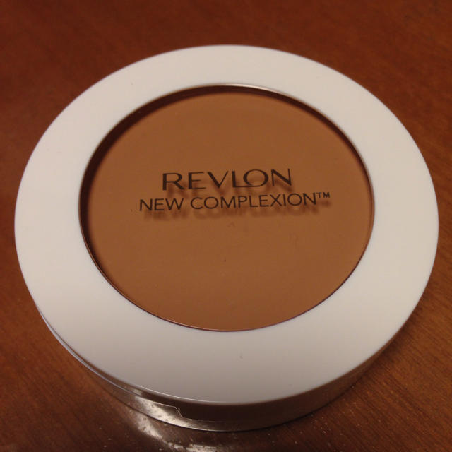 REVLON(レブロン)の新品レブロン ニューコンプレクションワンステップコンパクトメイクアップ03 コスメ/美容のベースメイク/化粧品(ファンデーション)の商品写真