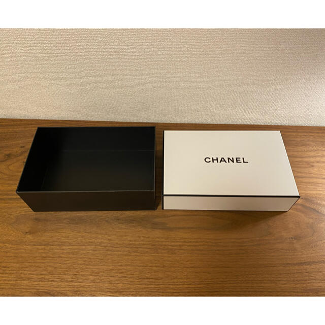 CHANEL(シャネル)のシャネル空箱 インテリア/住まい/日用品のオフィス用品(ラッピング/包装)の商品写真