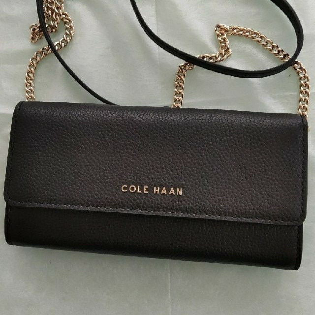 Cole Haanのチェーンウォレット