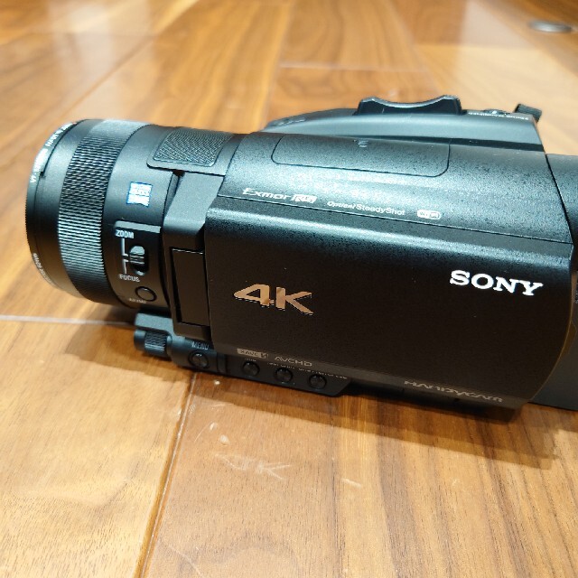 SONY FDR-AX700