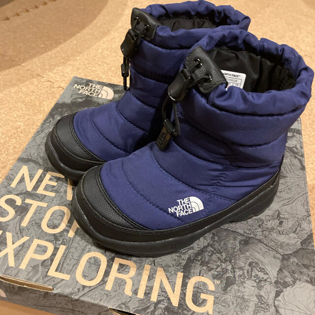 THE NORTH FACE(ザノースフェイス)の【ナツシーズー様専用】★ノースフェイス　ヌプシ　キッズ  18cm キッズ/ベビー/マタニティのキッズ靴/シューズ(15cm~)(ブーツ)の商品写真