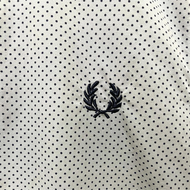 FRED PERRY(フレッドペリー)のFred Perry ドット柄　半袖シャツ メンズのトップス(シャツ)の商品写真