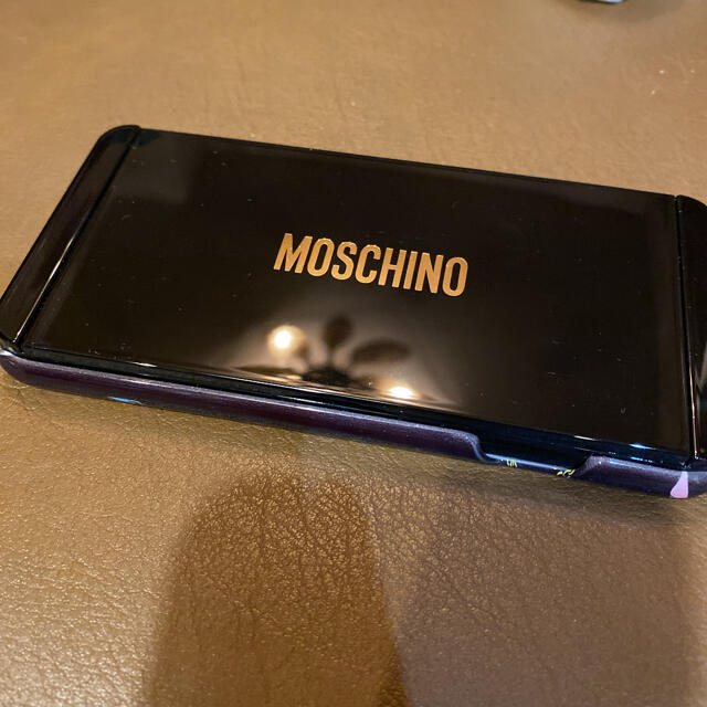 MOSCHINO(モスキーノ)のMOSCHINO モスキーノ　アイシャドウ　パレット コスメ/美容のベースメイク/化粧品(アイシャドウ)の商品写真