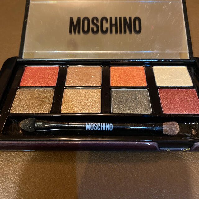 MOSCHINO(モスキーノ)のMOSCHINO モスキーノ　アイシャドウ　パレット コスメ/美容のベースメイク/化粧品(アイシャドウ)の商品写真