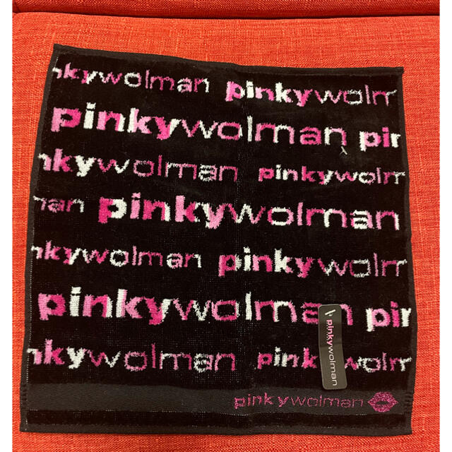 pinky wolman(ピンキーウォルマン)の【値下】ハンカチ　タオルハンカチ レディースのファッション小物(ハンカチ)の商品写真