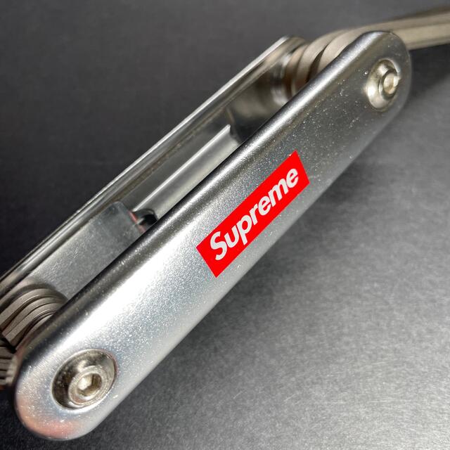 Supreme(シュプリーム)のSUPREME シュプリーム Lezyne Allen MultiTool スポーツ/アウトドアの自転車(パーツ)の商品写真