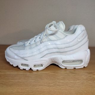 ナイキ(NIKE)の★極美品 大人気 NIKE AIR MAX 95 ALL WHITE(スニーカー)