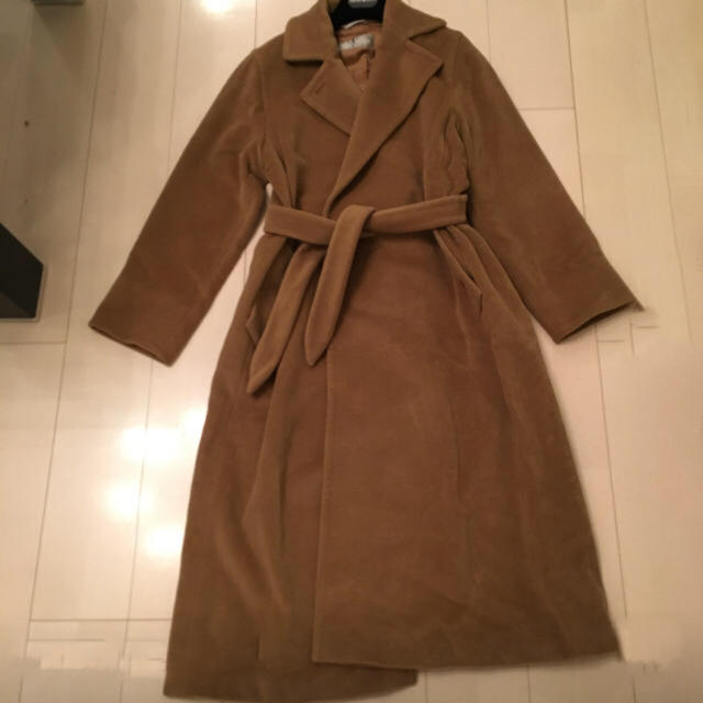 Max Mara(マックスマーラ)の週末限定値下げ！MaxMara ガウンコート レディースのジャケット/アウター(ロングコート)の商品写真