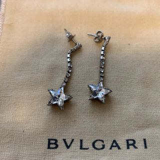 ラインストーンスターピアス　美品(ピアス)