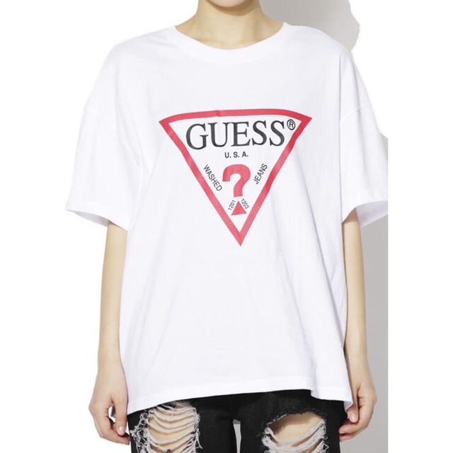 GUESS(ゲス)のguessTシャツ レディースのトップス(Tシャツ(半袖/袖なし))の商品写真