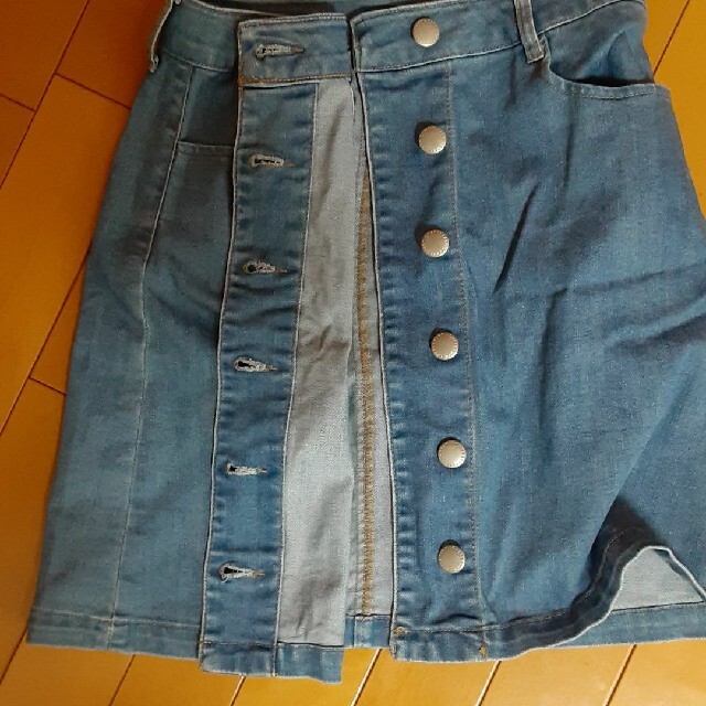 LOWRYS FARM(ローリーズファーム)のローリーズファームのデニムスカート　301円 レディースのスカート(ミニスカート)の商品写真