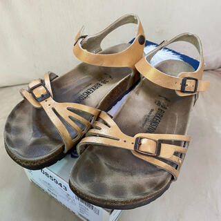 ビルケンシュトック(BIRKENSTOCK)のBIRKENSTOCK ☆ BALI サンダル　ゴールド(サンダル)