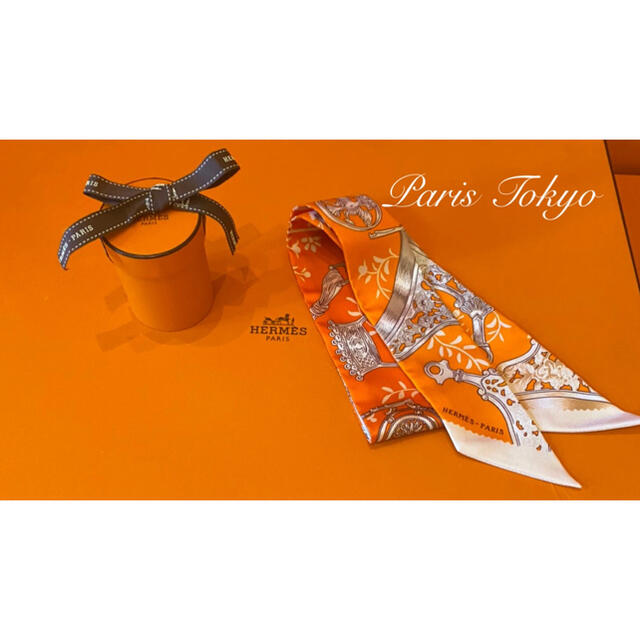 Hermes(エルメス)の新品 エルメス ツイリー オレンジ系 シルク  レディースのファッション小物(バンダナ/スカーフ)の商品写真