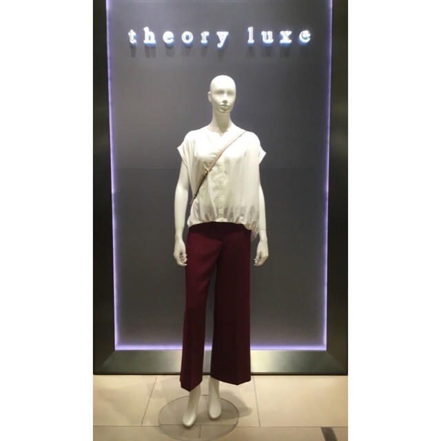 Theory luxe(セオリーリュクス)のTheory luxe 19ss フレンチスリーブブラウス レディースのトップス(シャツ/ブラウス(半袖/袖なし))の商品写真