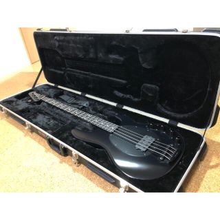 【未使用美品】MUSICMAN STINGRAY 4 Stealth Black(エレキベース)