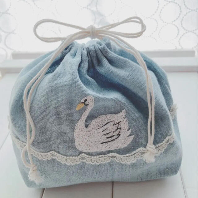 handmade刺繍巾着⚘スワン swan 白鳥 ハンドメイド 鳥刺繍 ブルー