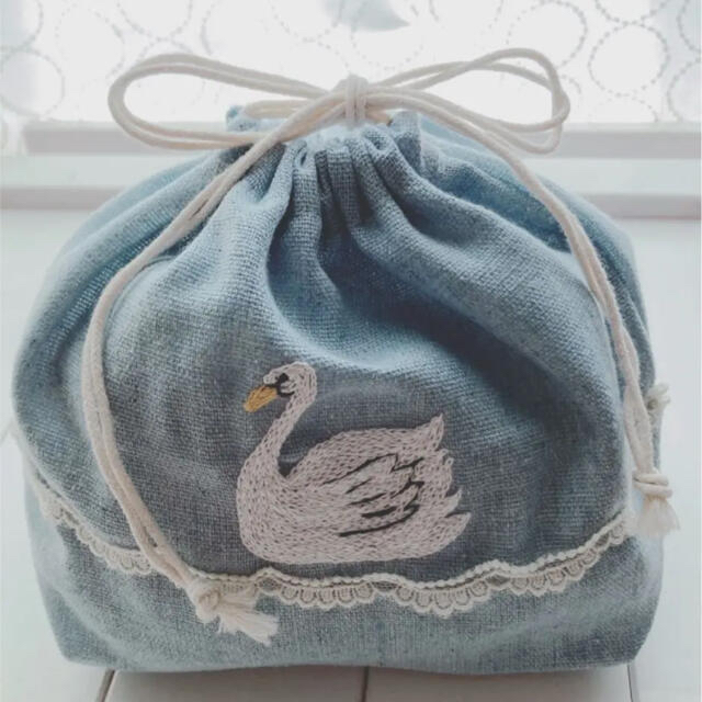 handmade刺繍巾着⚘スワン swan 白鳥 ハンドメイド 鳥刺繍 ブルー