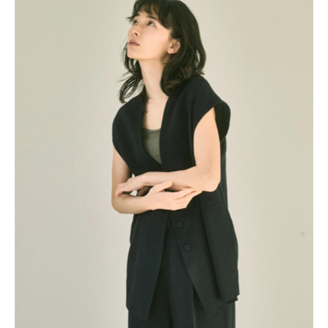 TODAYFUL(トゥデイフル)の新品★TODAYFUL ★Collarless Twill Vest レディースのトップス(ベスト/ジレ)の商品写真