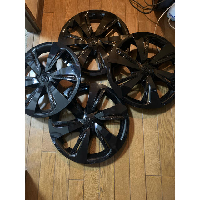 シエンタ ホイールキャップ 純正 - 自動車 シエンタ ホイールキャップ 純正 - 自動車