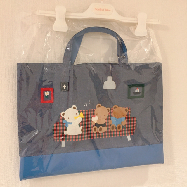 ファミリア VIP トートバッグ - greatriverarts.com