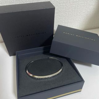 ダニエルウェリントン(Daniel Wellington)のDaniel Wellington バングル(ブレスレット/バングル)