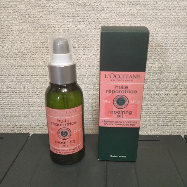 L'OCCITANE(ロクシタン)の新品未使用　ロクシタン ファイブハーブス リペアリングヘアオイル【100ml】 コスメ/美容のヘアケア/スタイリング(オイル/美容液)の商品写真