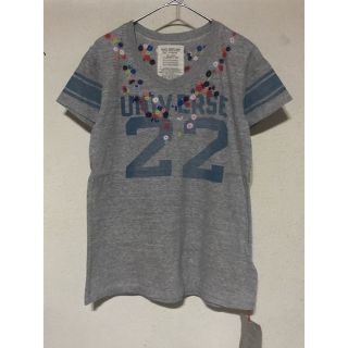 ゴートゥーハリウッド(GO TO HOLLYWOOD)の新品　GTH お花刺繍Ｖネック Tee(Tシャツ/カットソー)