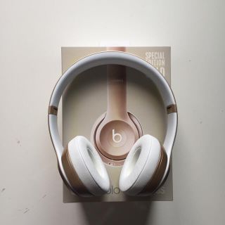 ビーツバイドクタードレ(Beats by Dr Dre)の Beats by Dr Dre Solo2  ゴールド MKLD2PA/A (ヘッドフォン/イヤフォン)