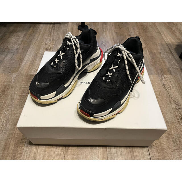 美品　バレンシアガ　トリプルエス　Triple S ブラック　レッド　37