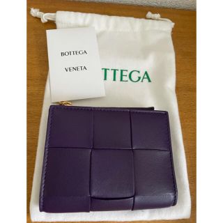 ボッテガヴェネタ(Bottega Veneta)の新品未使用　2021年秋冬　完売！人気カラーボッテガ　ヴェネタ　二つ折り財布　(財布)