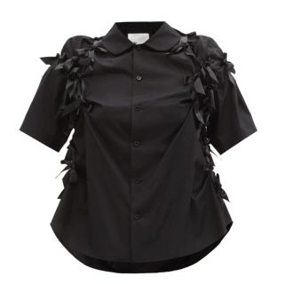 コムデギャルソン(COMME des GARCONS)のNoir Kei Ninomiya リボン ポプリンシャツ S 新品 試着のみ(シャツ/ブラウス(半袖/袖なし))