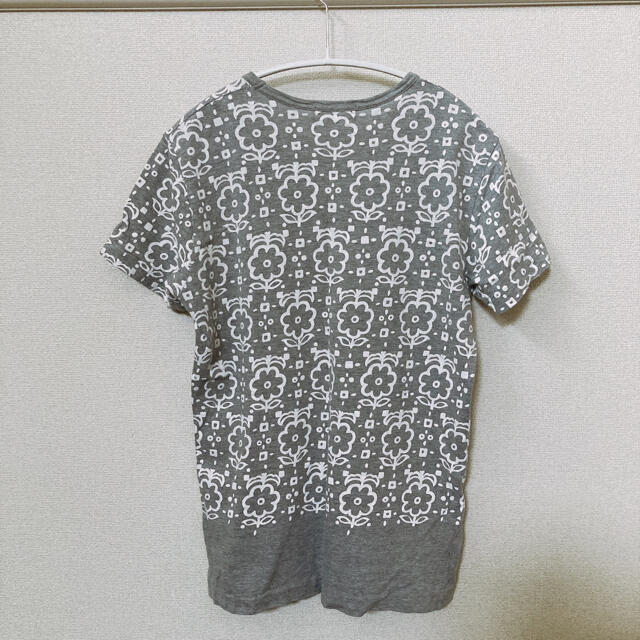 COMME des GARCONS(コムデギャルソン)のtricot COMME des GARCONS / 花柄プリントTシャツ レディースのトップス(カットソー(半袖/袖なし))の商品写真