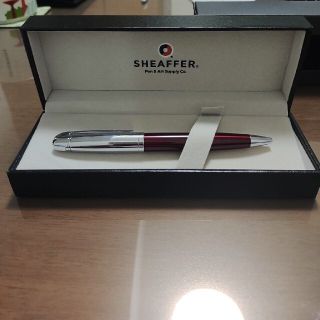 シェーファー(SHEAFFER)の【新品箱つき】シェーファー　ボールペン　ワインレッド(ペン/マーカー)