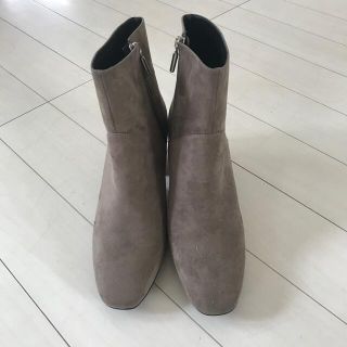 ザラ(ZARA)のZARAショートブーツ　39(ブーツ)